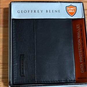 Geoffrey Beene Black billfold leather Wallet